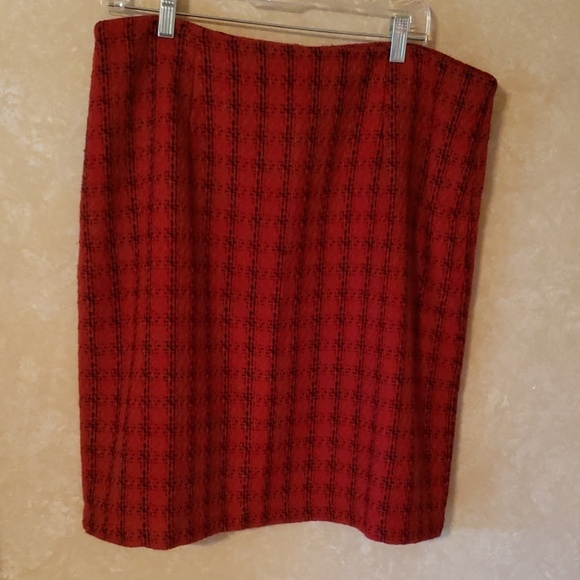 2pc red and black plaid skirt suit - Picture 4 of 4